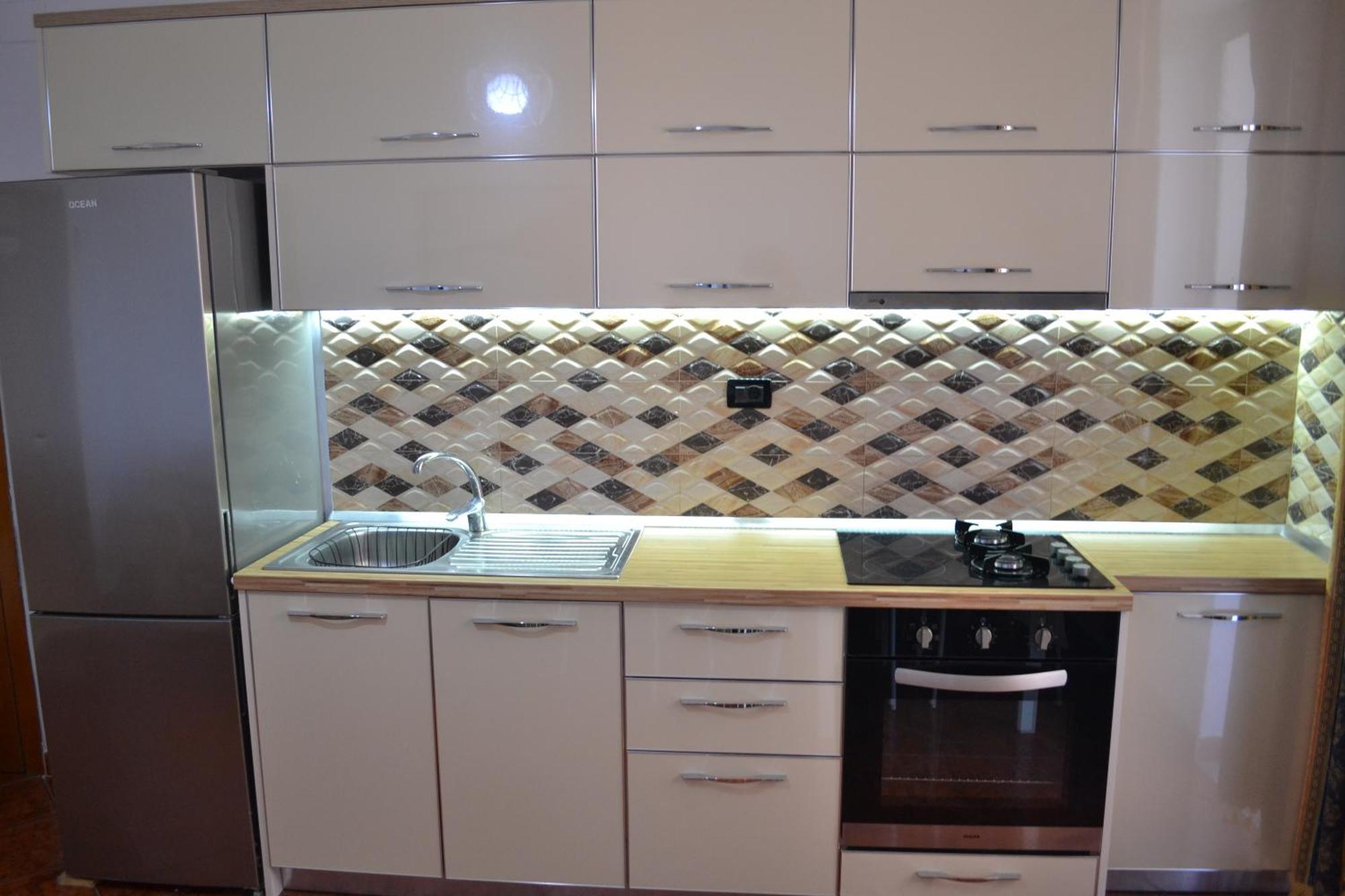 Central 5 Bedrooms Apartment Partial Seaview Vlora Kültér fotó