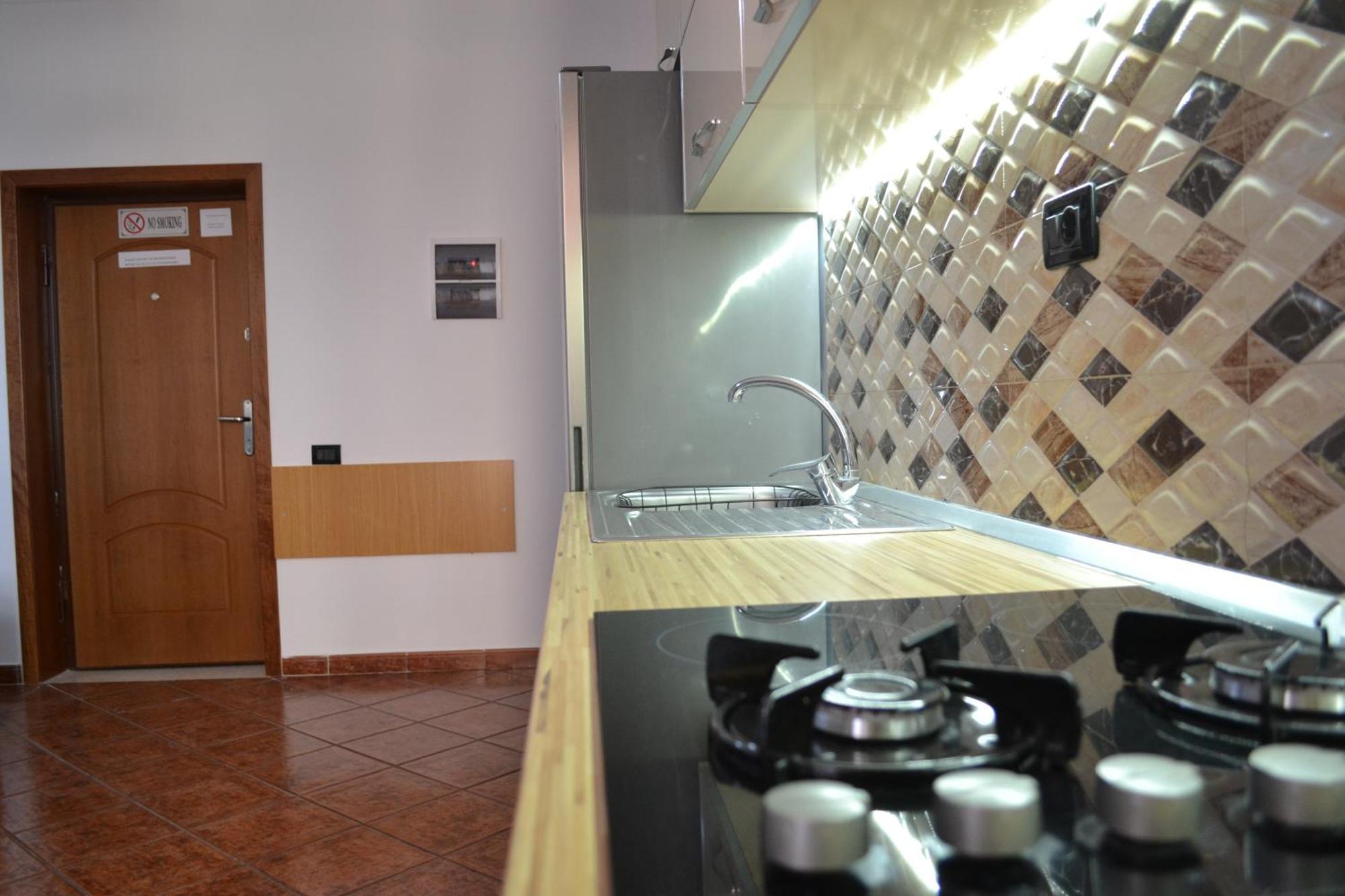 Central 5 Bedrooms Apartment Partial Seaview Vlora Kültér fotó