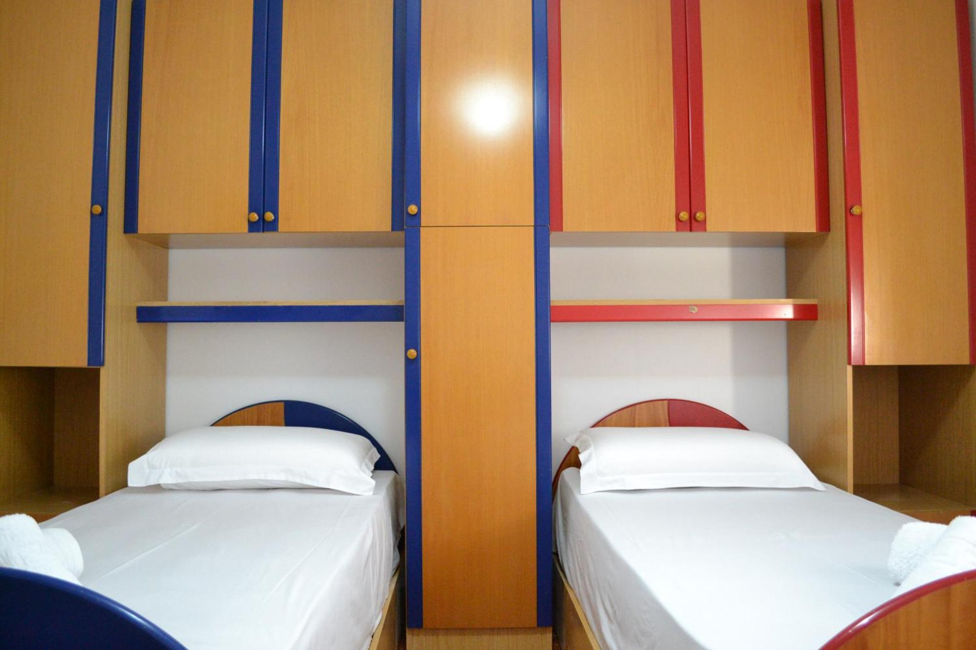 Central 5 Bedrooms Apartment Partial Seaview Vlora Kültér fotó